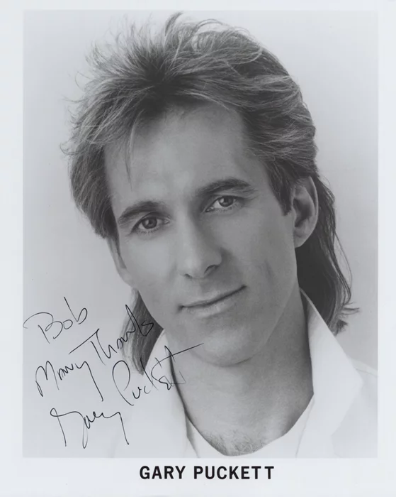 Gary Puckett autograph