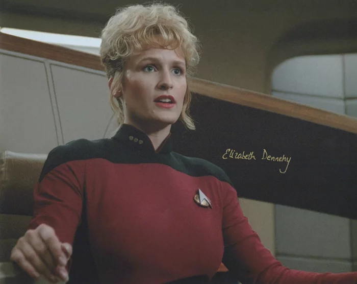 Elizabeth Dennehy autograph