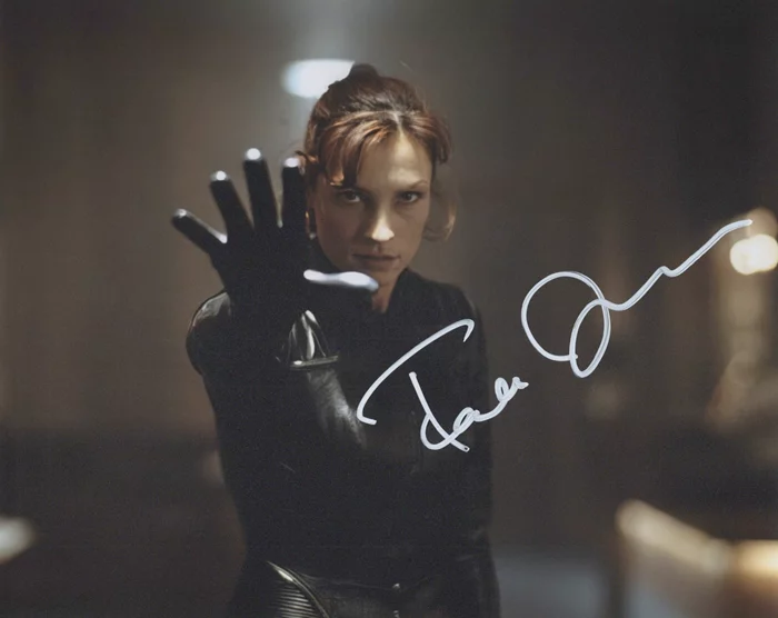 Famke Janssen autograph