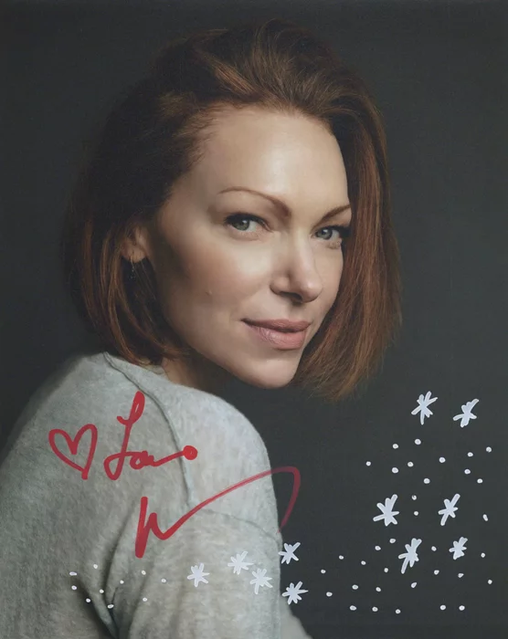 Laura Prepon autograph