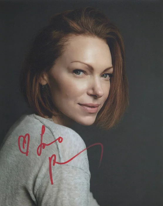 Laura Prepon autograph