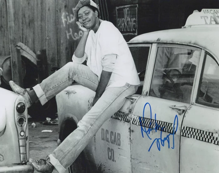 Marsha Warfield autograph