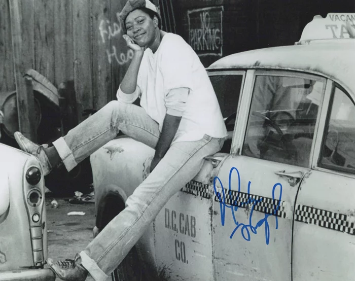 Marsha Warfield autograph