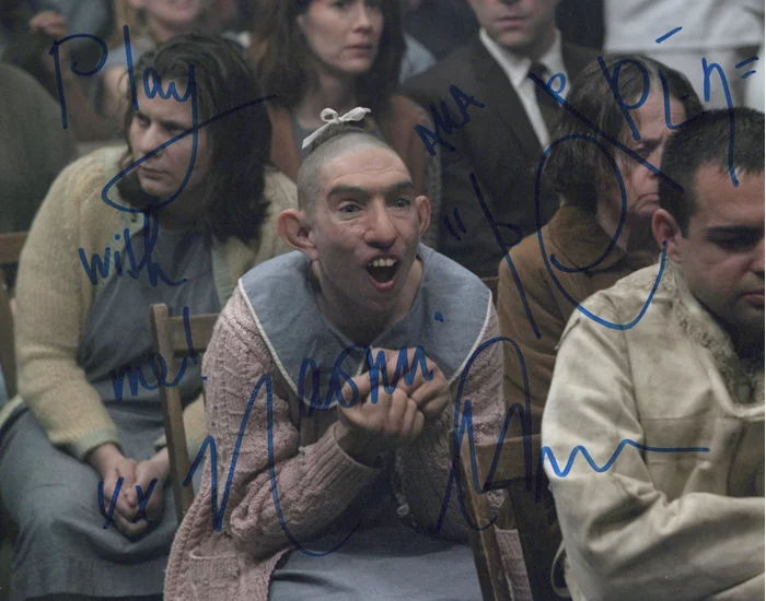 Naomi Grossman autograph