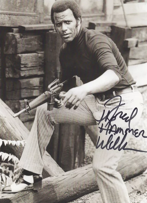 Fred Williamson autograph