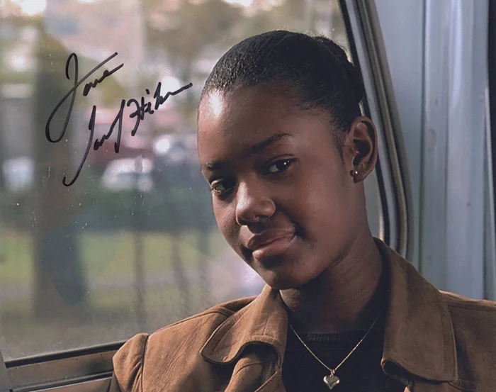 Taral Hicks autograph