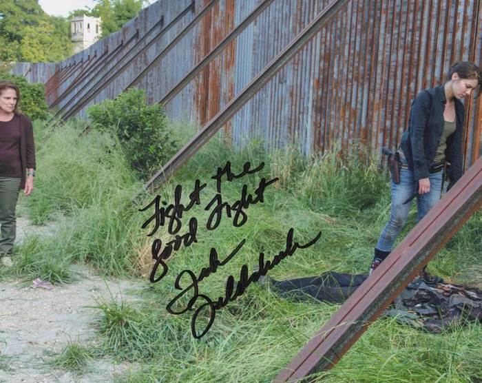 Tovah Feldshuh autograph