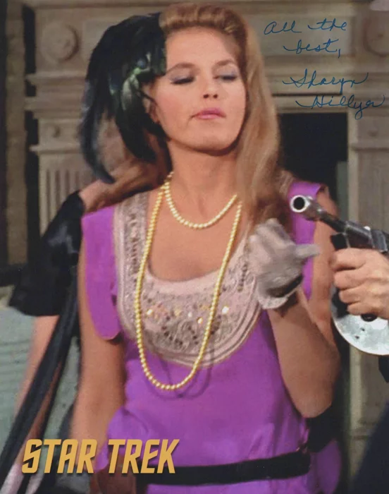 Sharyn Hillyer autograph