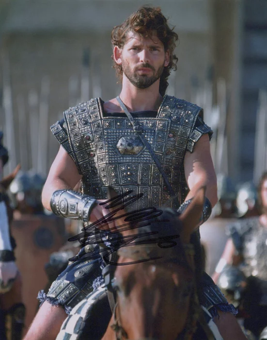 Eric Bana autograph