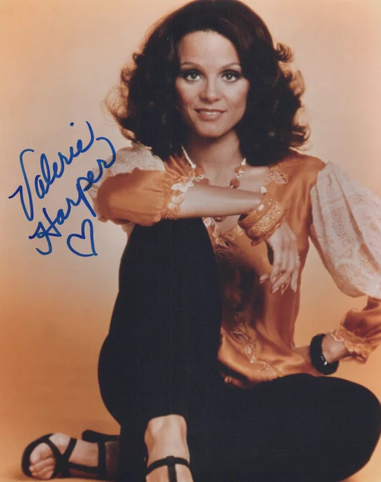Valerie Harper autograph