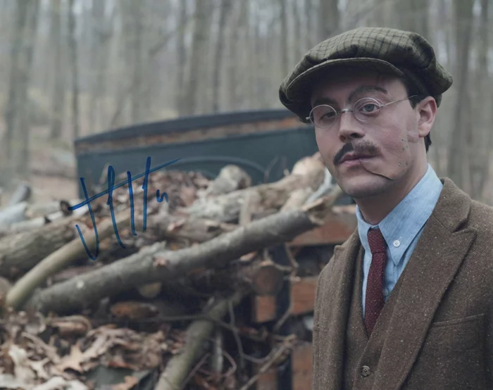 Jack Huston autograph