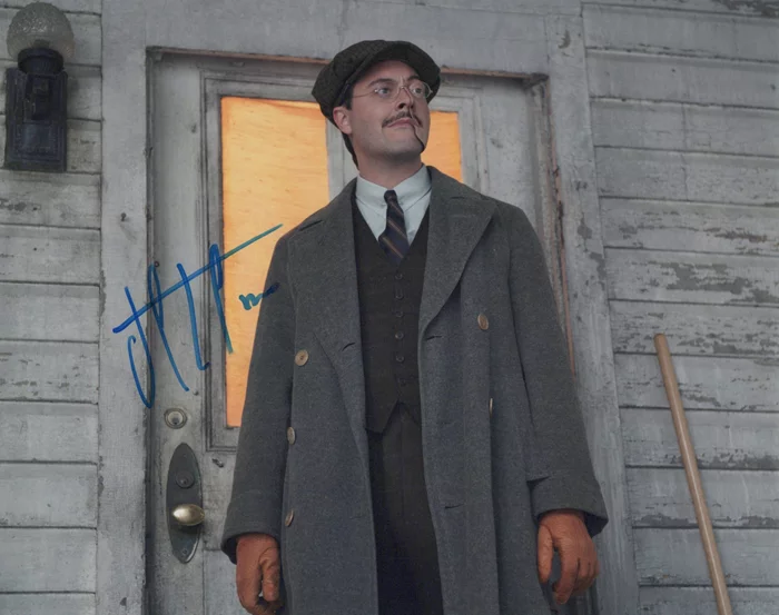 Jack Huston autograph