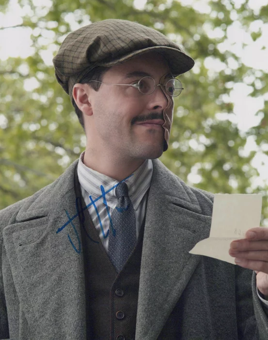 Jack Huston autograph
