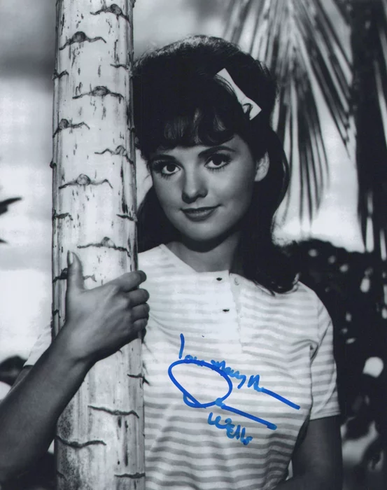 Dawn Wells autograph