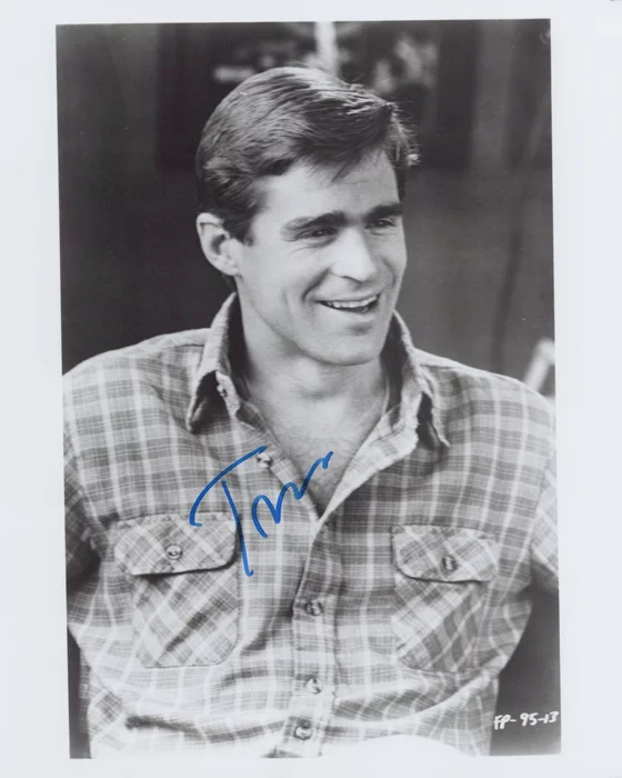 Treat Williams autograph