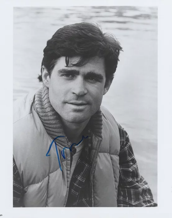 Treat Williams autograph
