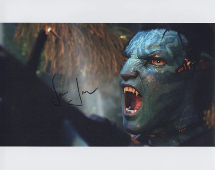 Sam Worthington autograph