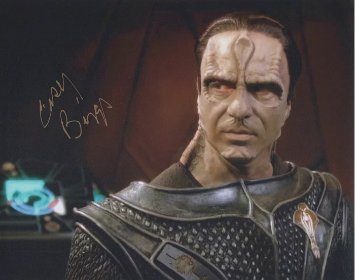 Casey Biggs autograph