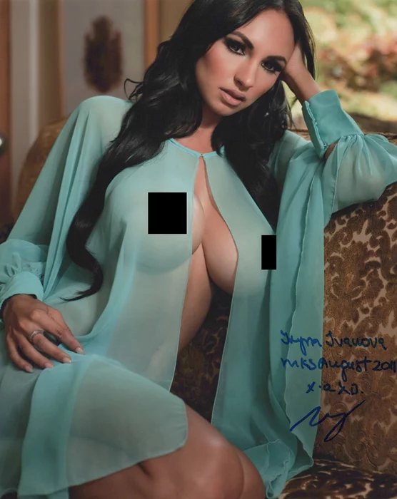Iryna Ivanova autograph
