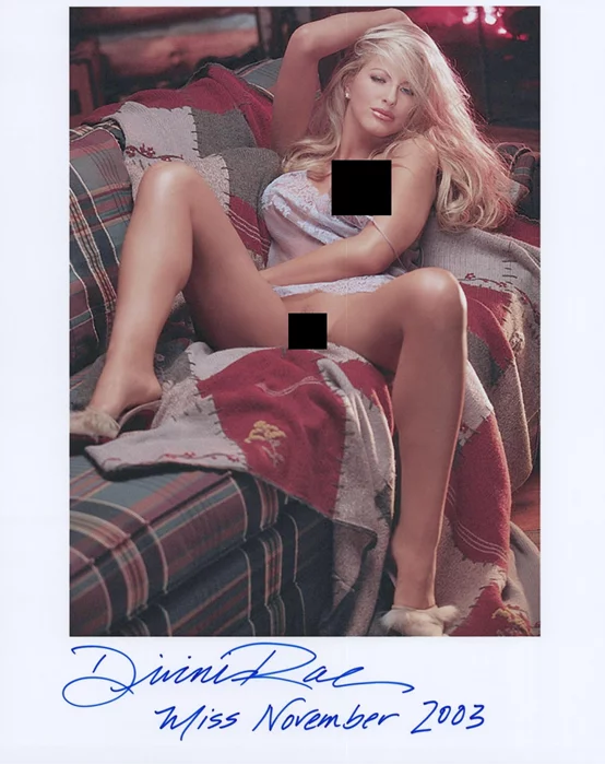 Divini Rae autograph