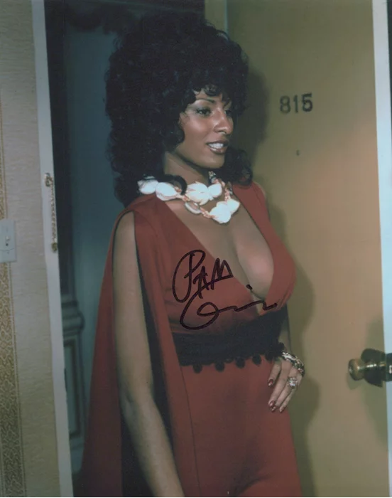 Pam Grier autograph