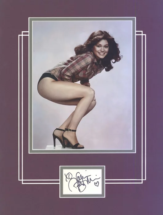 Valerie Bertinelli autograph