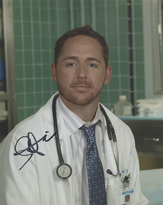 Scott Grimes autograph