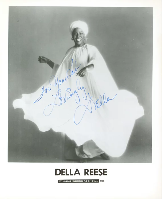 Della Reese autograph