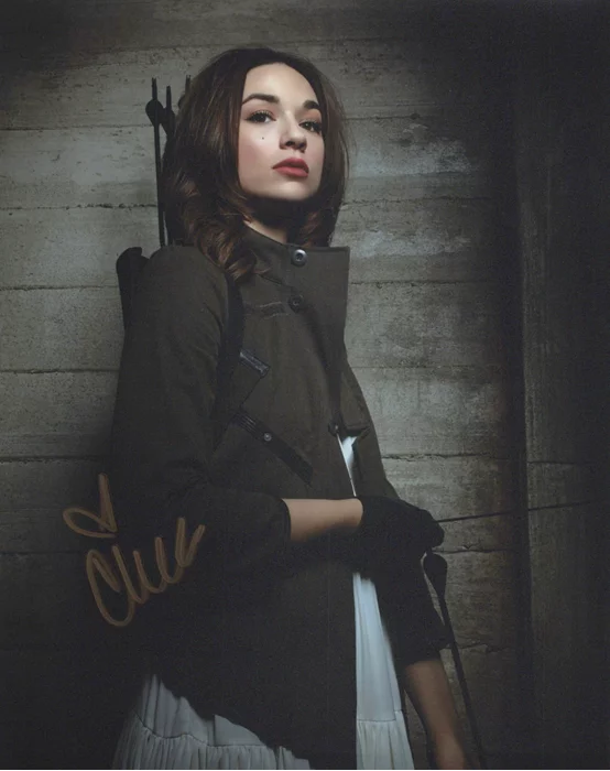 Crystal Reed autograph
