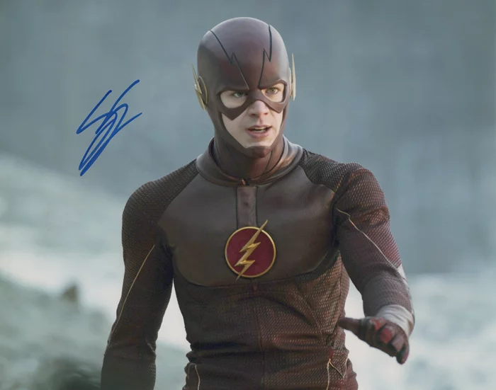 Grant Gustin autograph
