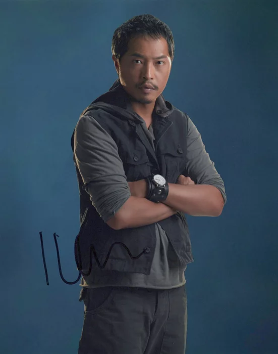 Ken Leung autograph