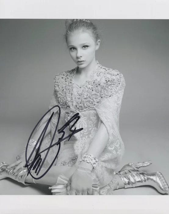Chloe Moretz autograph