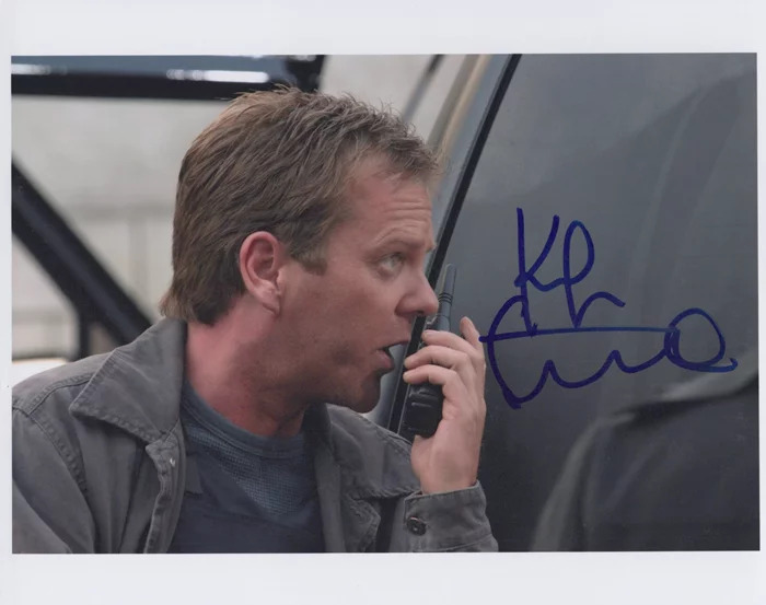 Kiefer Sutherland autograph