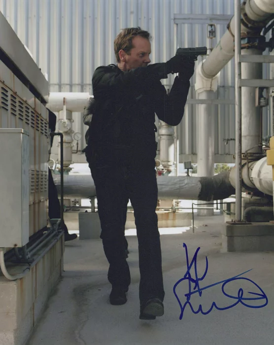 Kiefer Sutherland autograph