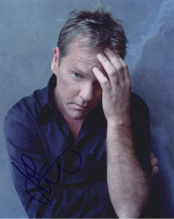 Kiefer Sutherland autograph