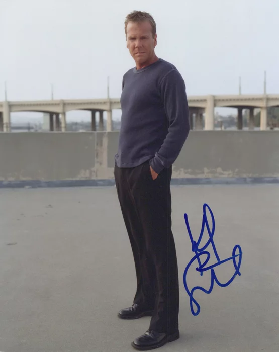 Kiefer Sutherland autograph