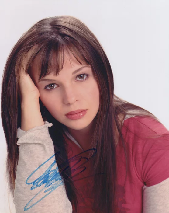 Amber Tamblyn autograph
