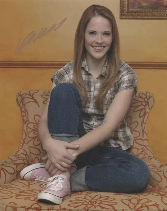 Katie Leclerc autograph