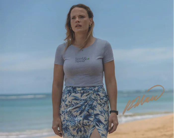 Katie Leclerc autograph