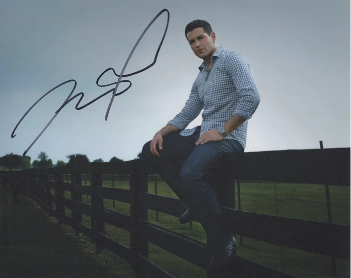 Jesse Metcalfe autograph