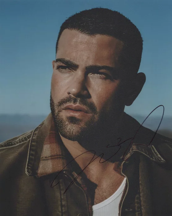 Jesse Metcalfe autograph