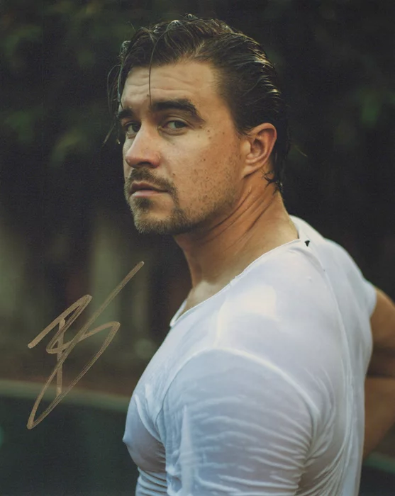 Rob Mayes autograph
