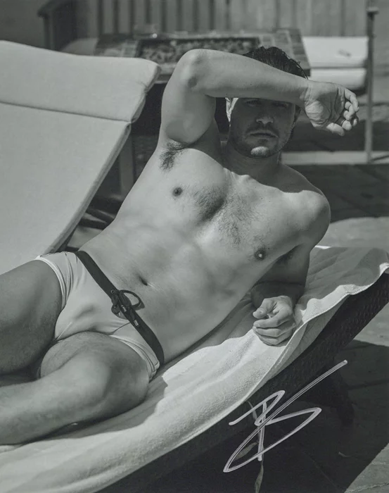 Rob Mayes autograph