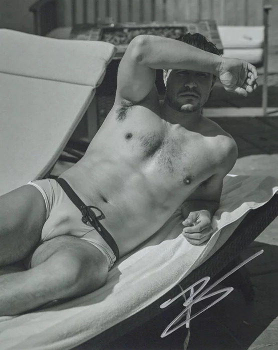 Rob Mayes autograph