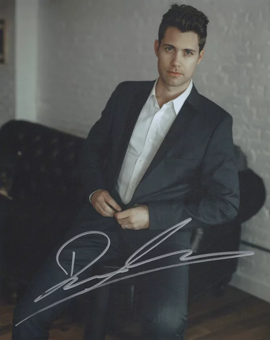 Drew Seeley autograph