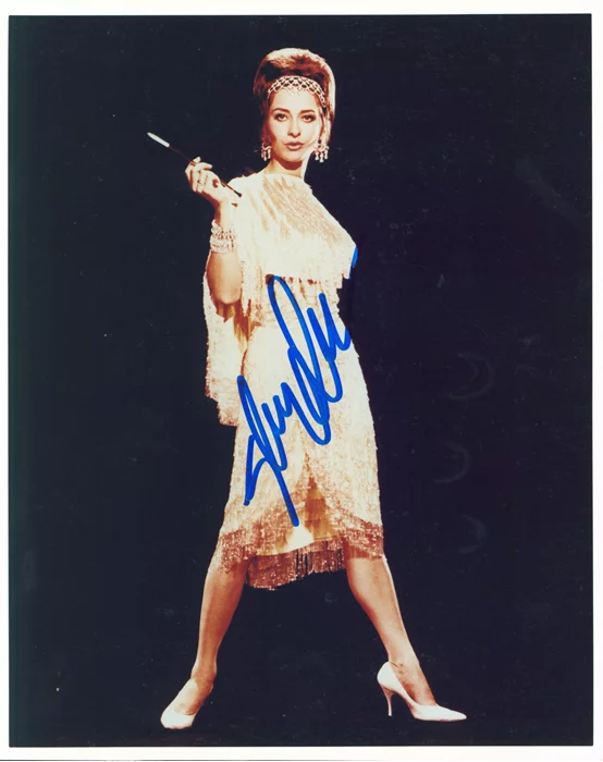 Elizabeth Ashley autograph