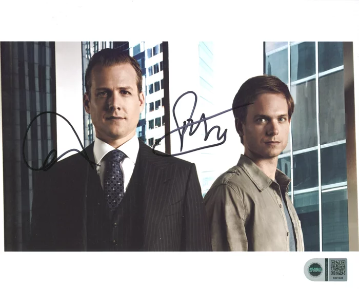 Suits autograph