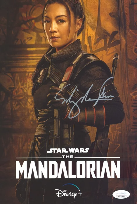 Ming-Na Wen autograph