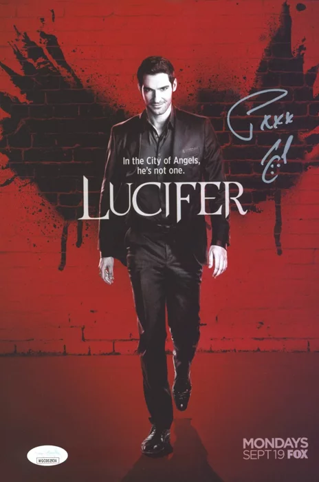 Tom Ellis autograph