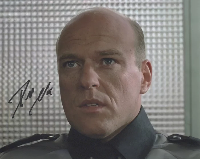 Dean Norris autograph